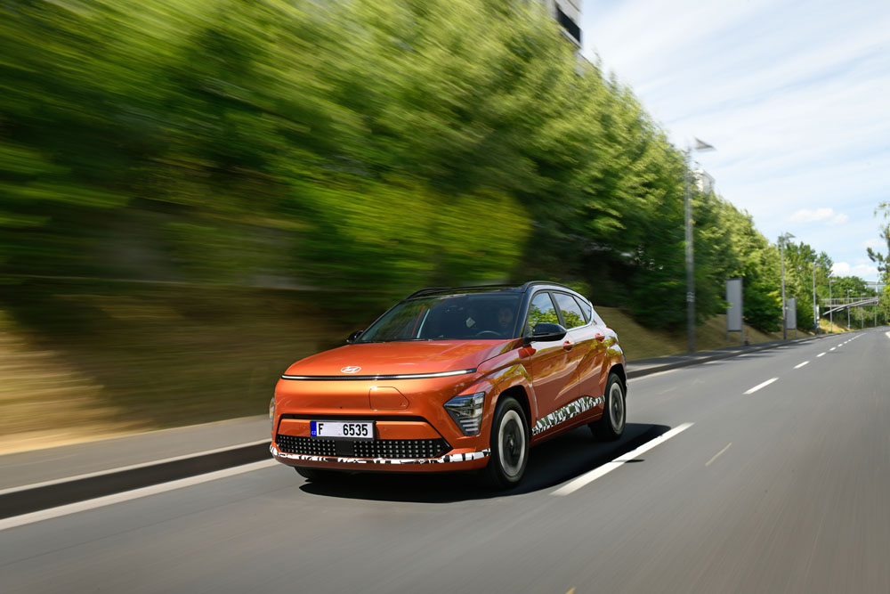 Hyundai Kona EV: conducimos un SUV '0 emisiones' que mejora en todo 12 Motor16 2023 al volante Hyundai Kona EV 1 Motor16