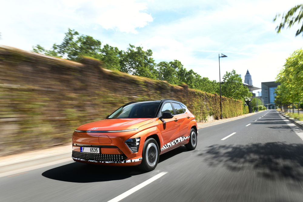 Hyundai Kona EV: conducimos un SUV '0 emisiones' que mejora en todo 19 Motor16 2023 al volante Hyundai Kona EV 16 1 Motor16