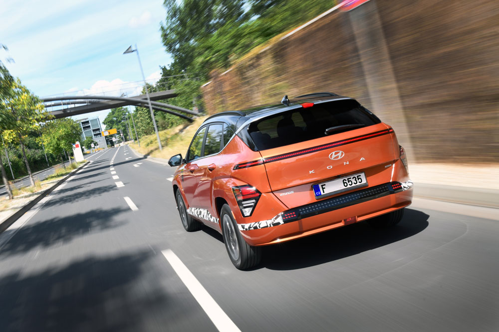 2023 al volante Hyundai Kona EV 20 Motor16