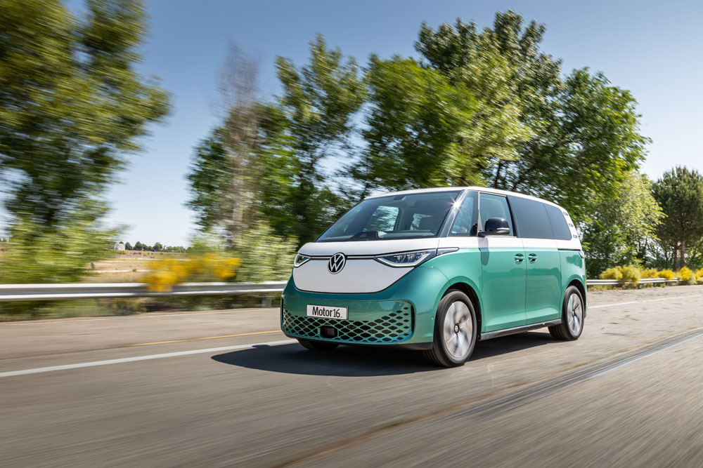 Probamos el Volkswagen ID.Buzz. Un hippy con posibles 17 Motor16 2023 prueba volkswagen id.buzz 21 Motor16