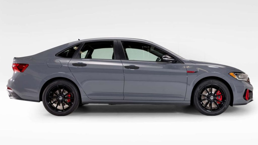 El Volkswagen Jetta más deportivo celebra sus 40 primaveras 7 Motor16 2023 volkswagen jetta gli 40th edition 3 Motor16