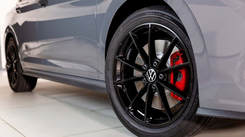 El Volkswagen Jetta más deportivo celebra sus 40 primaveras 12 Motor16 2023 volkswagen jetta gli 40th edition 8 Motor16