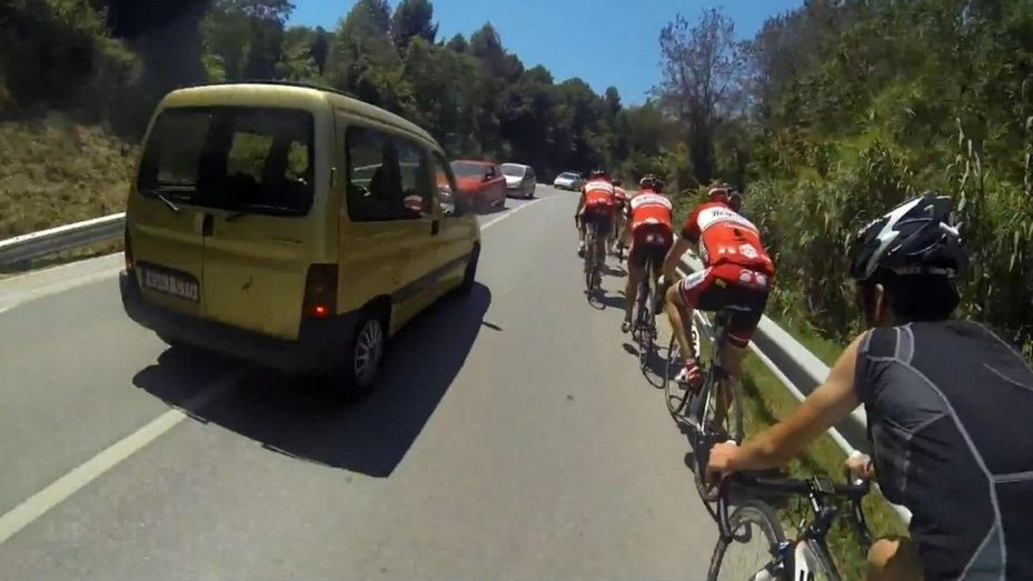 La DGT lo deja claro en la Ley de Tráfico: así debe comportarse un ciclista 79 Motor16 3435 1 Motor16
