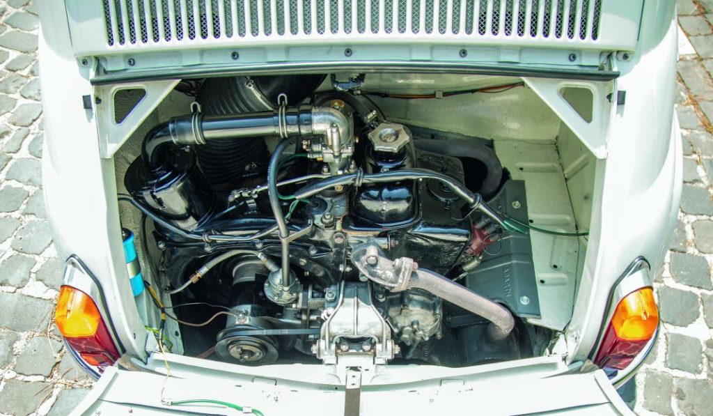 ¿Quieres un Abarth 595 original? Éste se encuentra a la venta 2 Motor16 Abarth 595 Fiat 600 D 6 Motor16