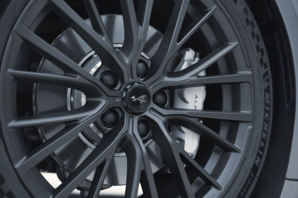 Alpine A110 S Enstone Edition: 300 unidades con piezas fabricadas en el “taller” de Fórmula 1 4 Motor16 Alpine A110 S Enstone Edition 15 Motor16