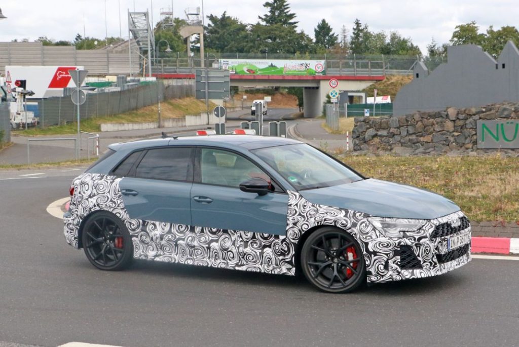 El Audi RS3 muestra su nuevo estilo 8 Motor16 Audi RS3 Sportback facelift 6 Motor16