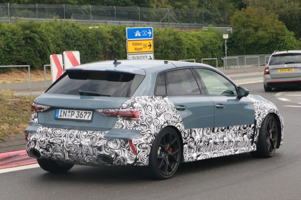 El Audi RS3 muestra su nuevo estilo 11 Motor16 Audi RS3 Sportback facelift 9 Motor16