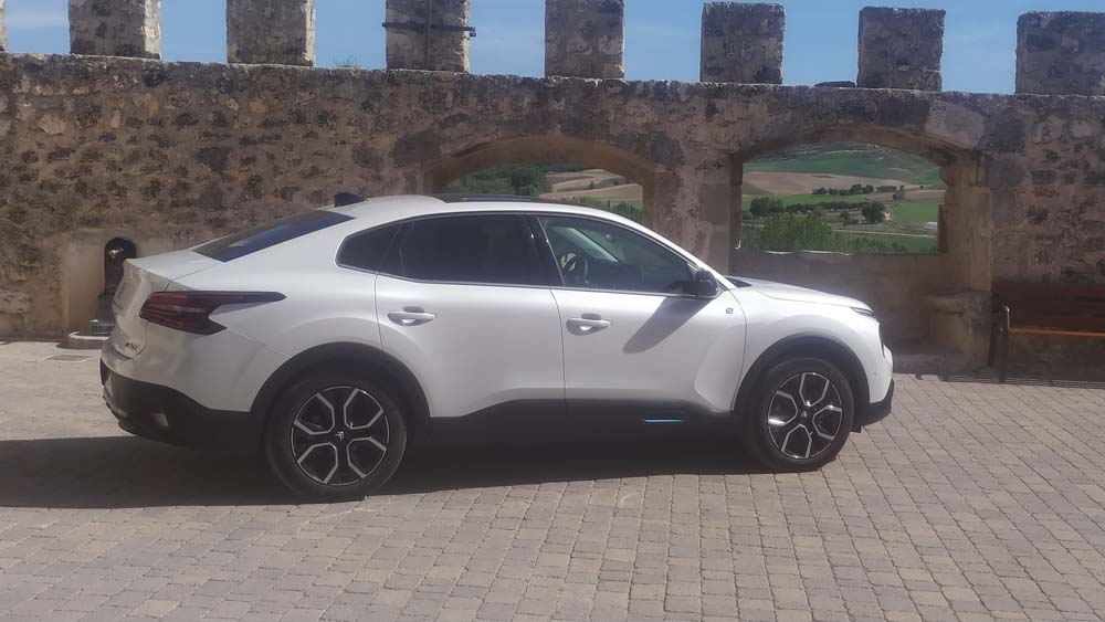 Prueba Citroën Ë-C4 X 136 CV 50 kWh. Confort y eficiencia 24 Motor16 Citroen E C4 X 13 Motor16