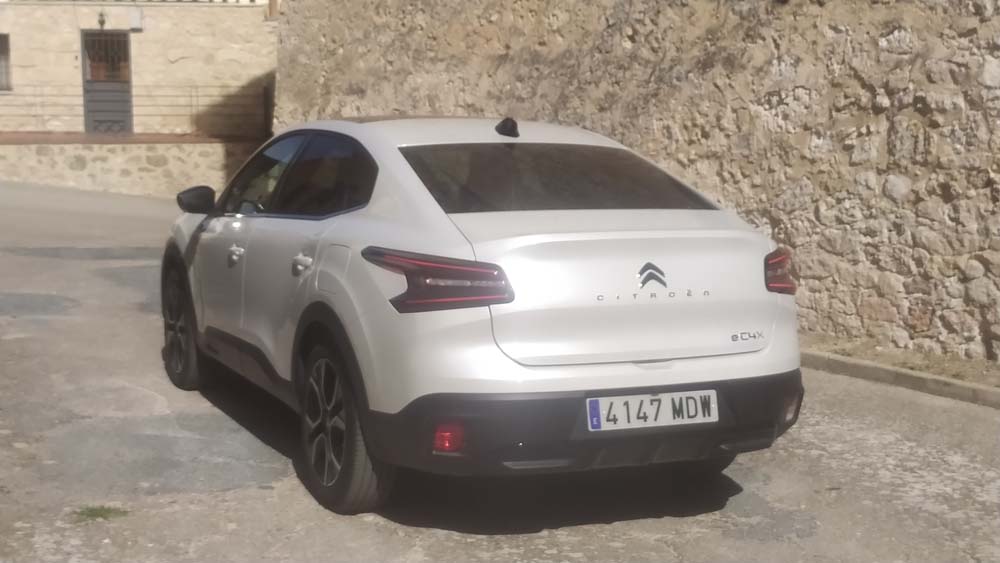 Prueba Citroën Ë-C4 X 136 CV 50 kWh. Confort y eficiencia 28 Motor16 Citroen E C4 X 17 Motor16