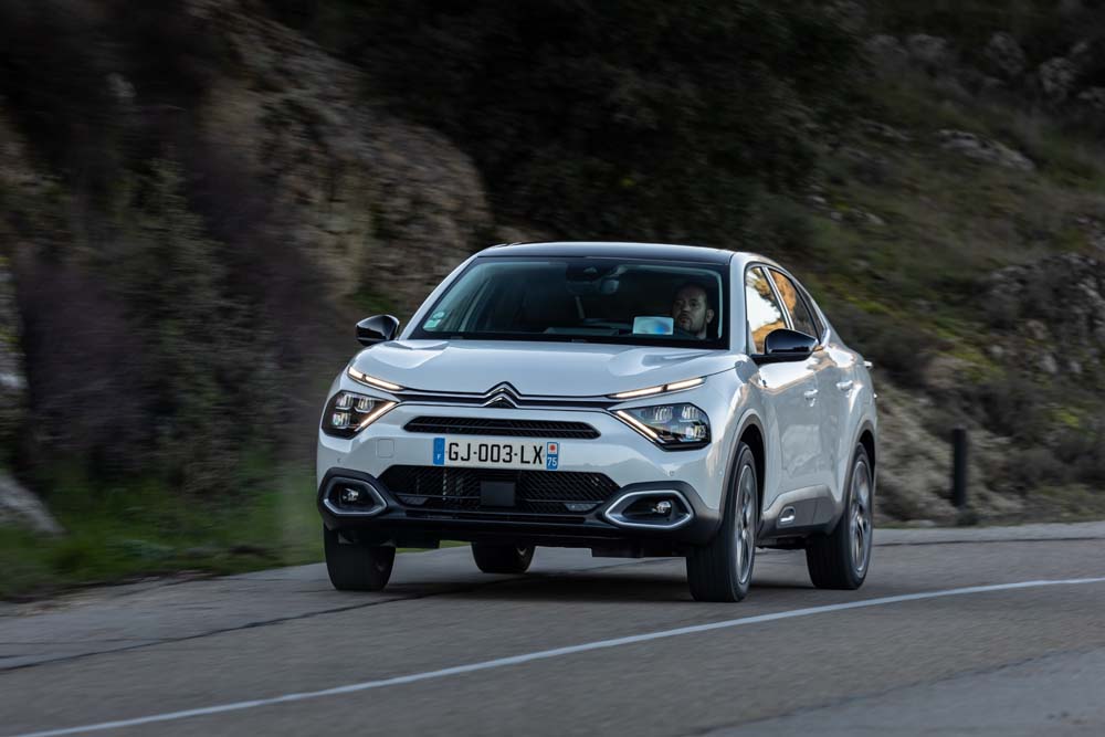 Prueba Citroën Ë-C4 X 136 CV 50 kWh. Confort y eficiencia 12 Motor16 Citroen E C4 X 2 1 1 Motor16