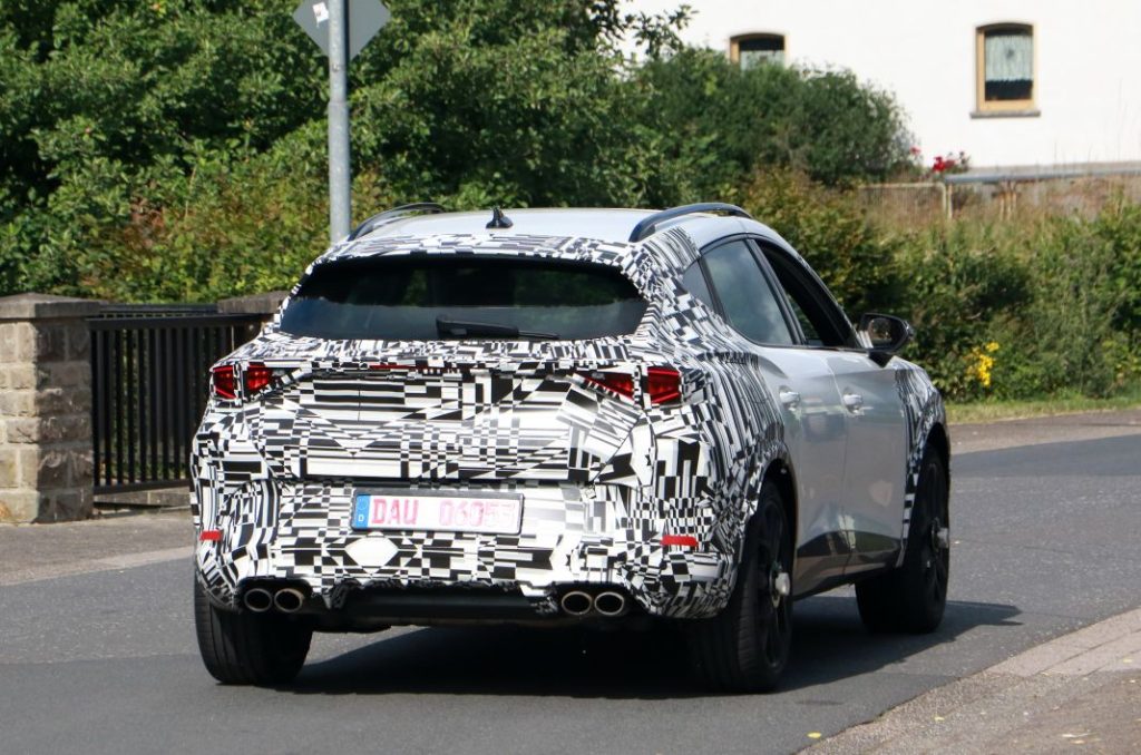 El Cupra Formentor recibirá su primera renovación a finales de 2023 13 Motor16 Cupra Formentor facelift 12 Motor16