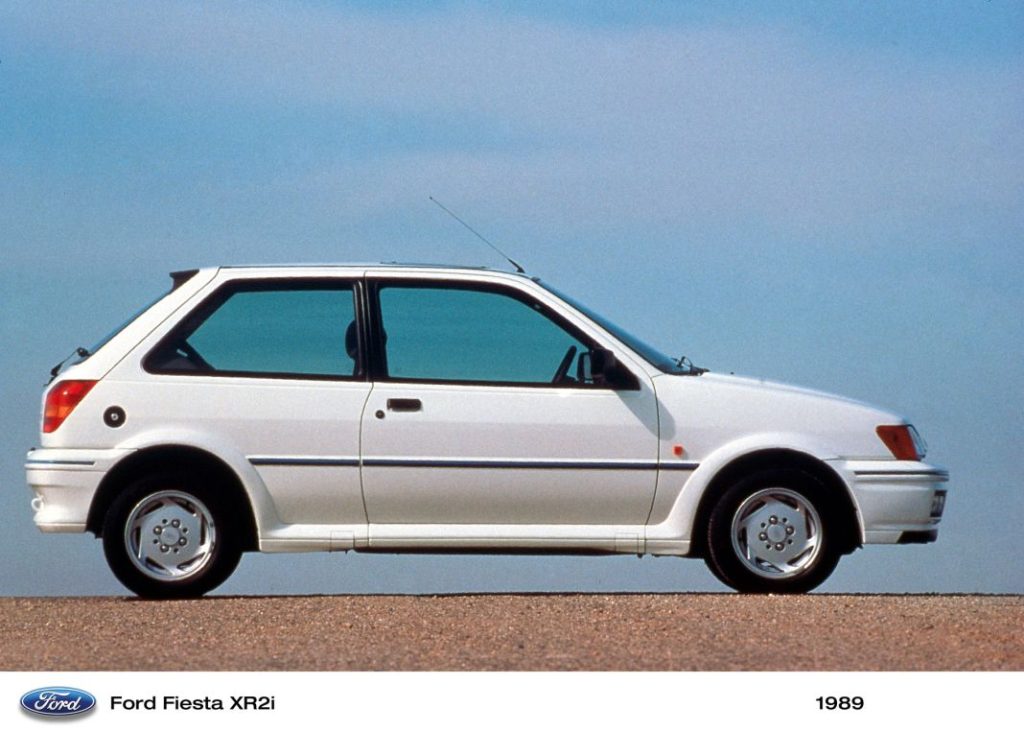 FordFiesta xr2i 1 1989 Motor16