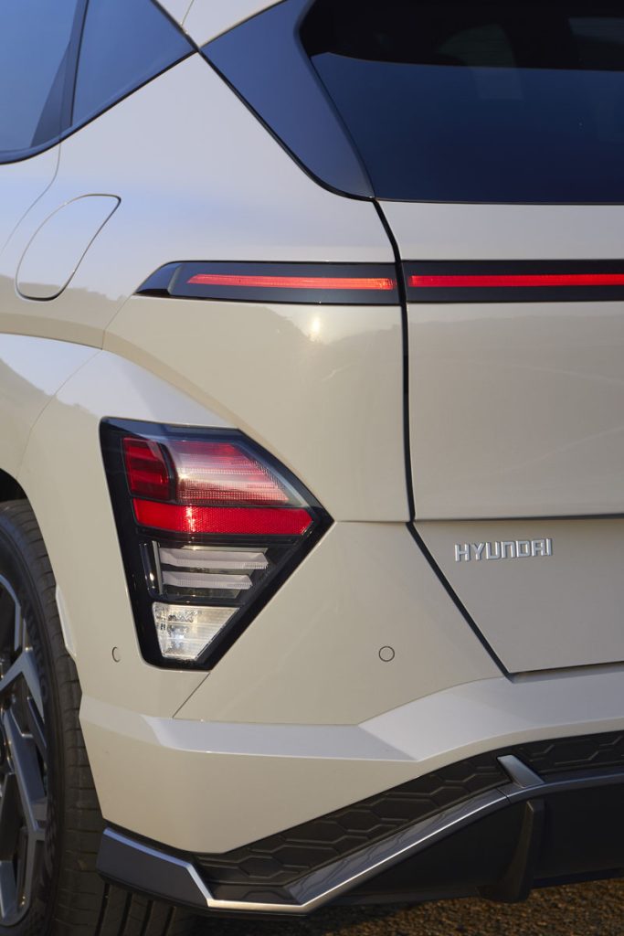 Primera prueba del Hyundai Kona. Otra pequeña revolución 9 Motor16 Hyundai Kona 2023 046 Motor16