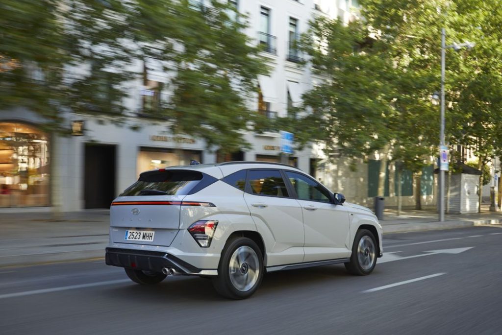El Hyundai Kona ofrece cuatro tecnologías diferentes en sistemas de propulsión 1 Motor16 Hyundai Kona 2023 079 Motor16