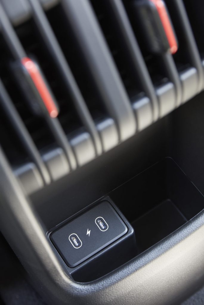 Primera prueba del Hyundai Kona. Otra pequeña revolución 28 Motor16 Hyundai Kona 2023 107 Motor16