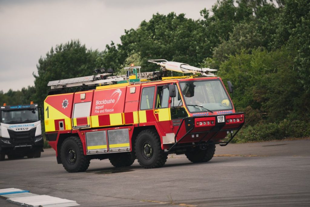 Iveco e Daily Tow World Record Luc Lacey 01461 Motor16