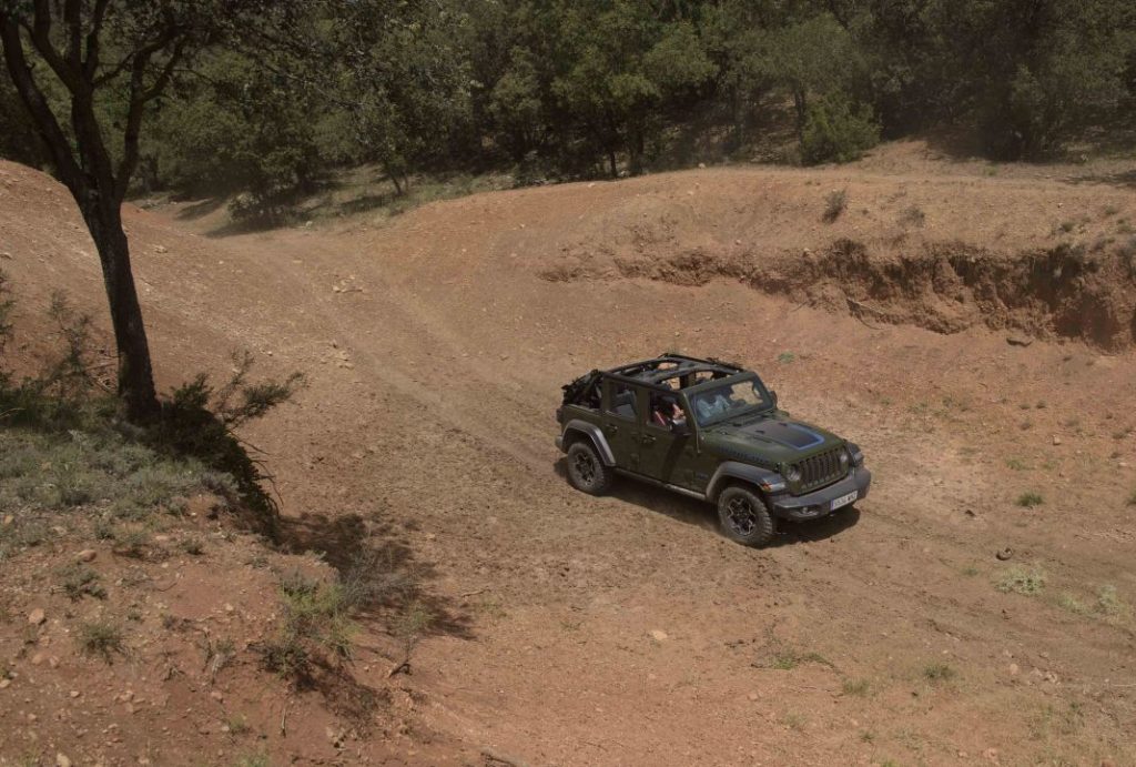 Los Jeep Avenger y Grand Cherokee ya están aquí... y lo celebramos probando toda la gama 8 Motor16 Jeep avenger gama todoterreno 4x4 4xe 14 Motor16