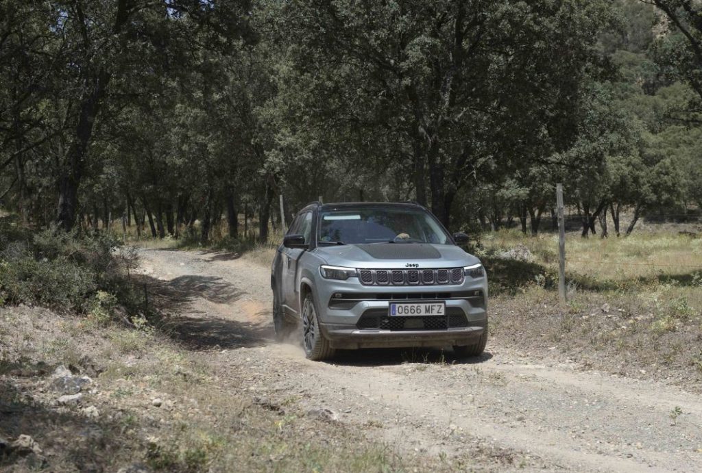 Los Jeep Avenger y Grand Cherokee ya están aquí... y lo celebramos probando toda la gama 12 Motor16 Jeep avenger gama todoterreno 4x4 4xe 17 Motor16