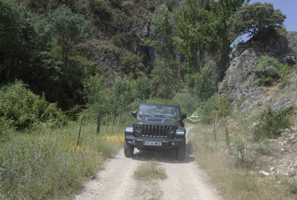 Los Jeep Avenger y Grand Cherokee ya están aquí... y lo celebramos probando toda la gama 10 Motor16 Jeep avenger gama todoterreno 4x4 4xe 9 Motor16