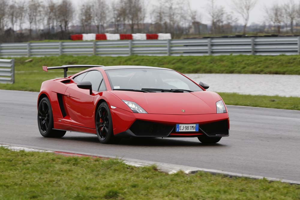 Lamborghini Gallardo. ¡Feliz cumpleaños! 7 Motor16 Lamborghini Gallardo 1 Motor16