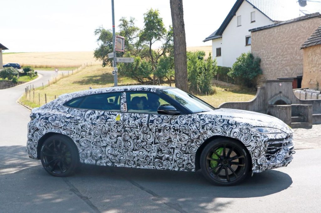 Nueva imagen para el Lamborghini Urus híbrido enchufable 8 Motor16 Lamborghini Urus PHEV 6 Motor16