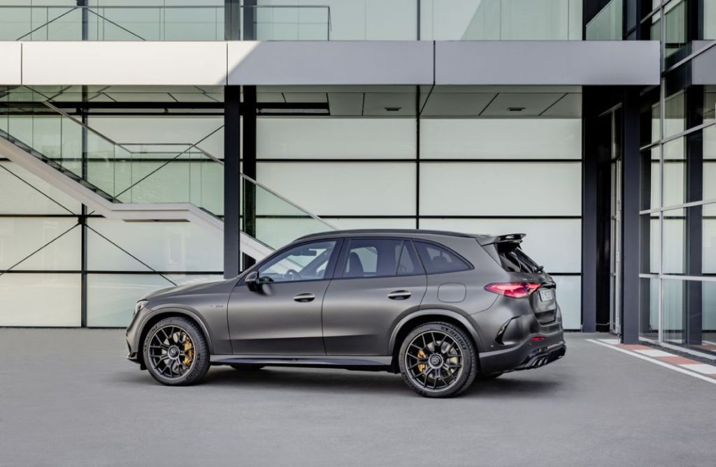 Nuevo Mercedes-AMG GLC. Días de furia 9 Motor16 MERCEDES AMG GLC 63 13 Motor16