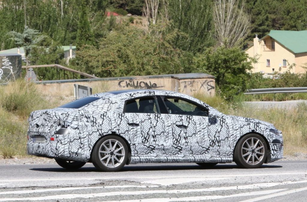 El próximo Mercedes CLA vuelve a la carretera 14 Motor16 Mercedes CLA ICE 12 Motor16