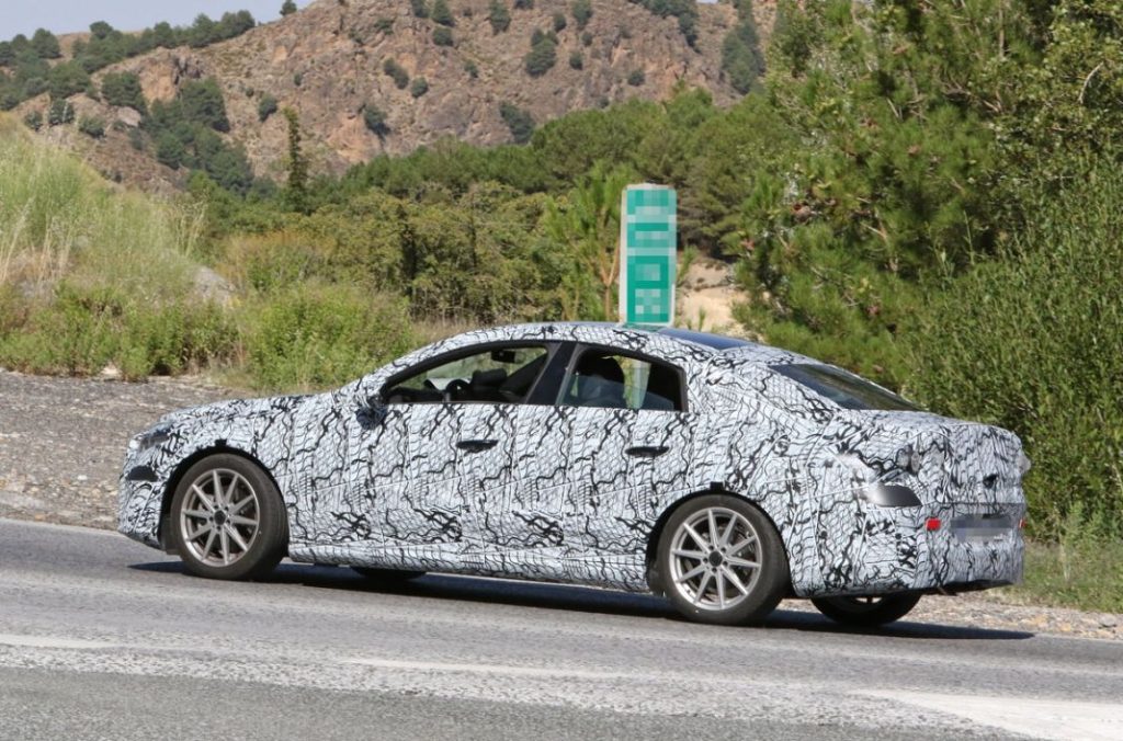 El próximo Mercedes CLA vuelve a la carretera 7 Motor16 Mercedes CLA ICE 5 Motor16
