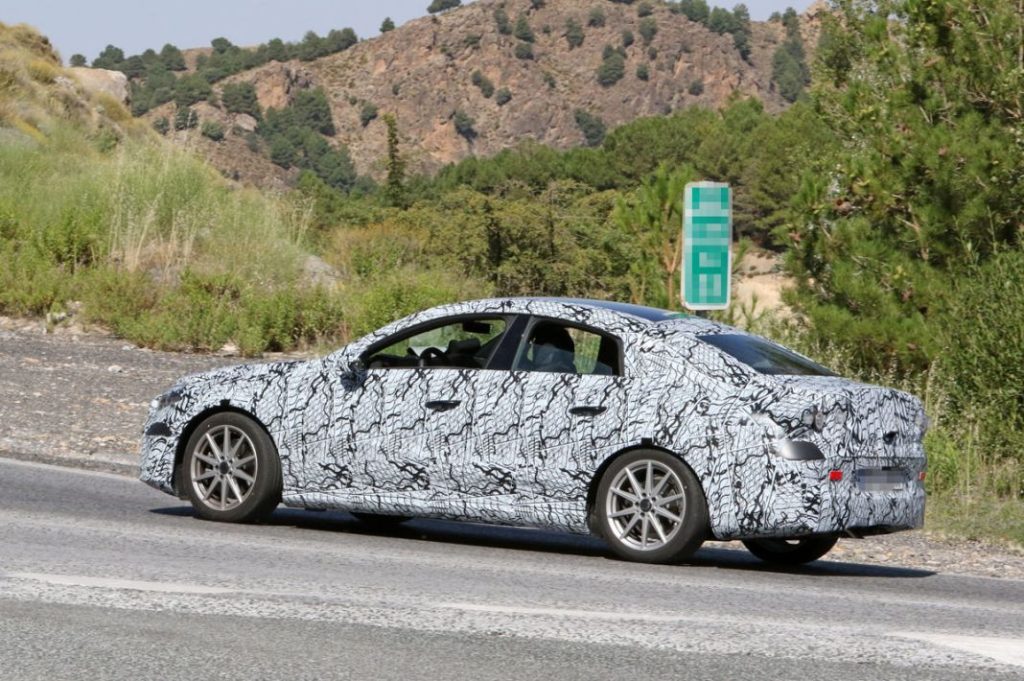 El próximo Mercedes CLA vuelve a la carretera 8 Motor16 Mercedes CLA ICE 6 Motor16