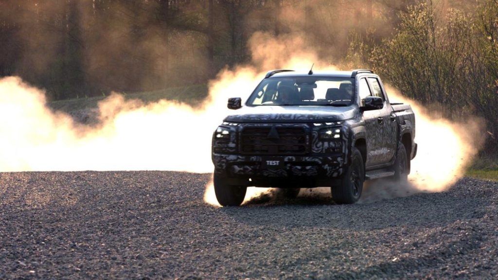 Mitsubishi L 200 2024 pruebas Motor16