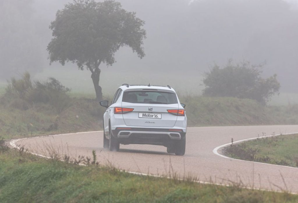 Probamos el Seat Ateca 1.0 TSI: un magnífico 'fondo de armario' 27 Motor16 Motor16 Seat Ateca 21 Motor16