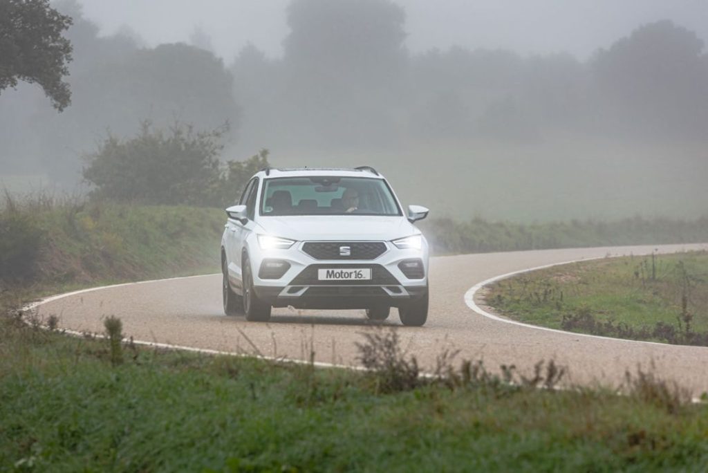 Probamos el Seat Ateca 1.0 TSI: un magnífico 'fondo de armario' 28 Motor16 Motor16 Seat Ateca 22 Motor16