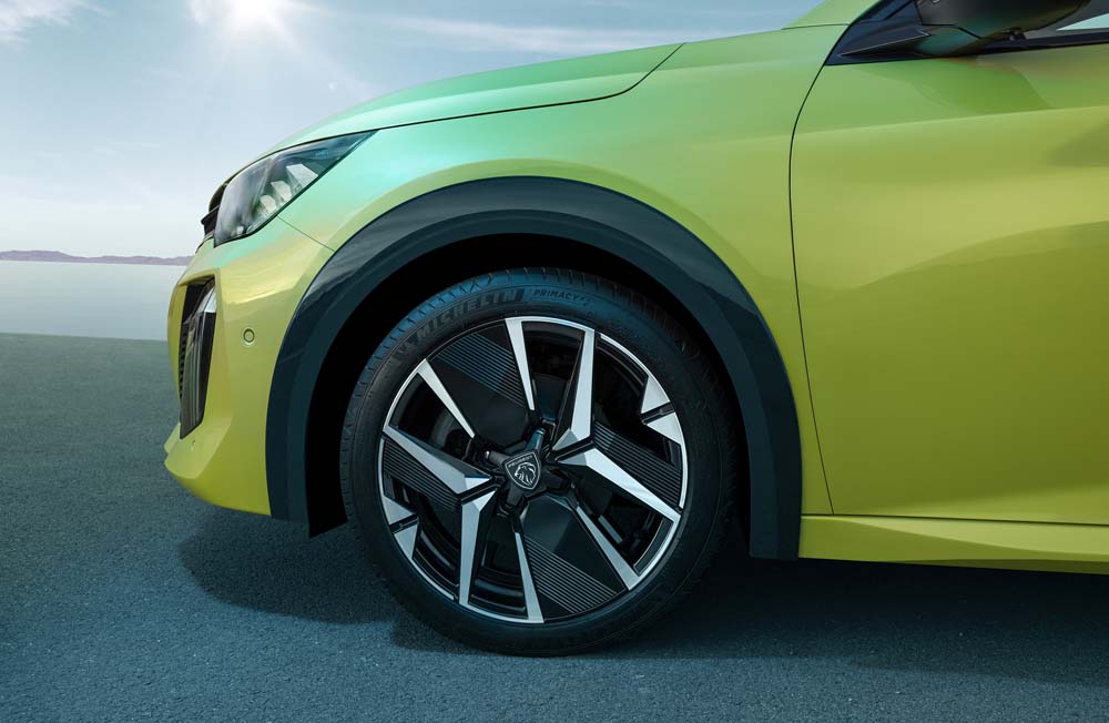 Nuevo Peugeot e208 16 Motor16