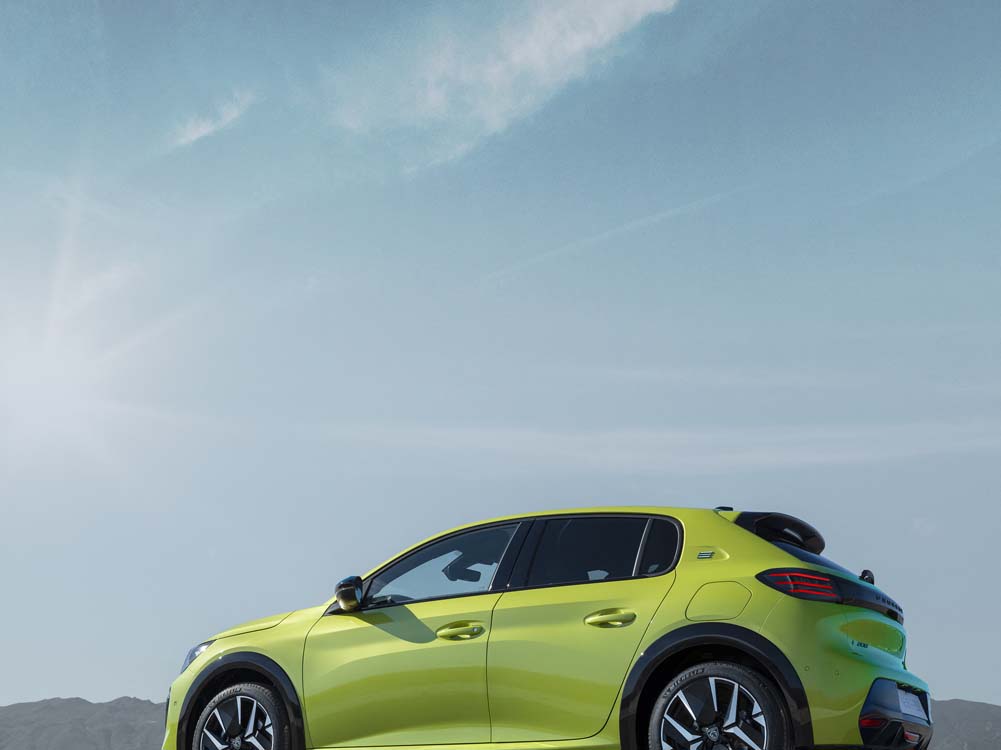 Nuevo Peugeot e208 45 Motor16
