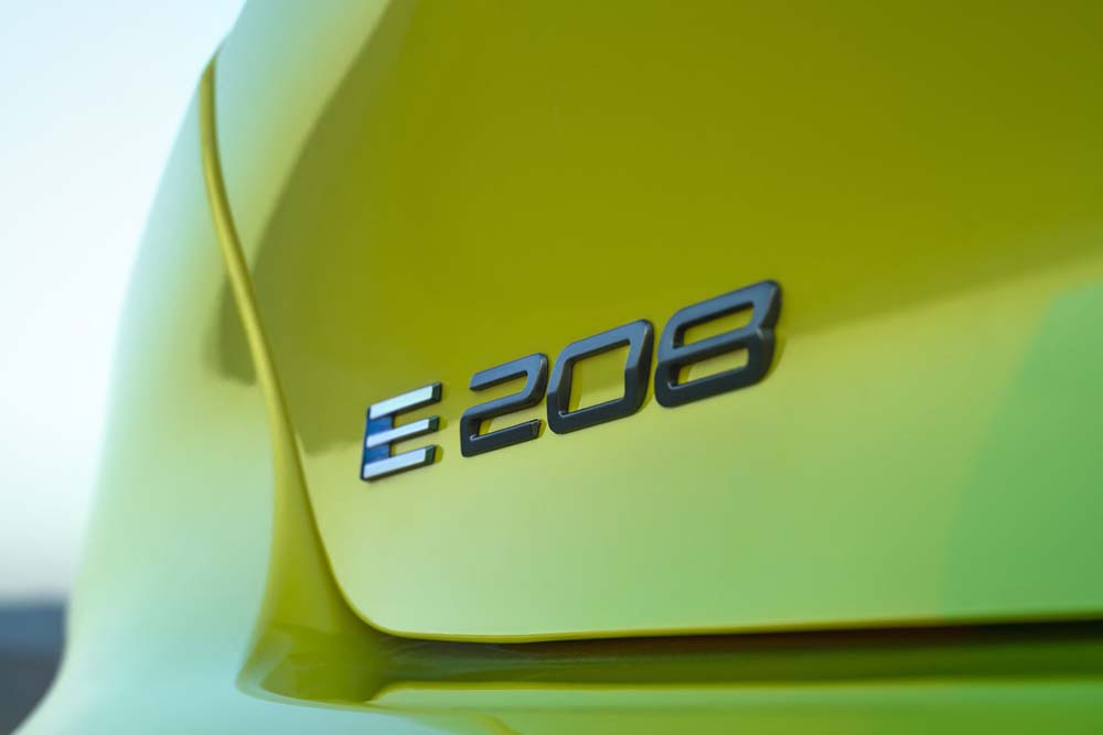 Nuevo Peugeot e208 49 Motor16