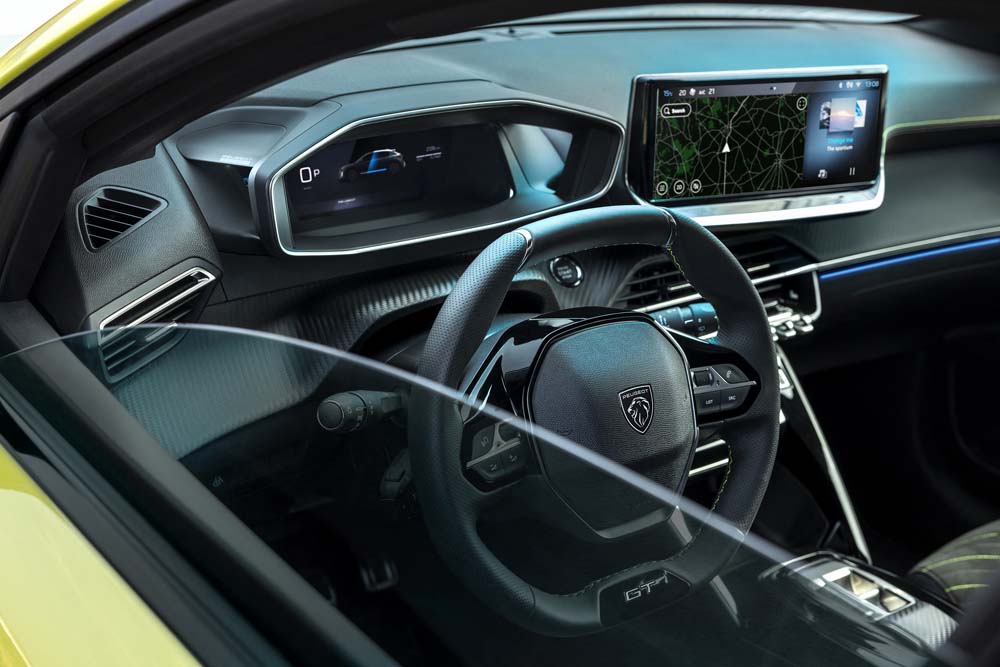 Nuevo Peugeot e208 7 Motor16