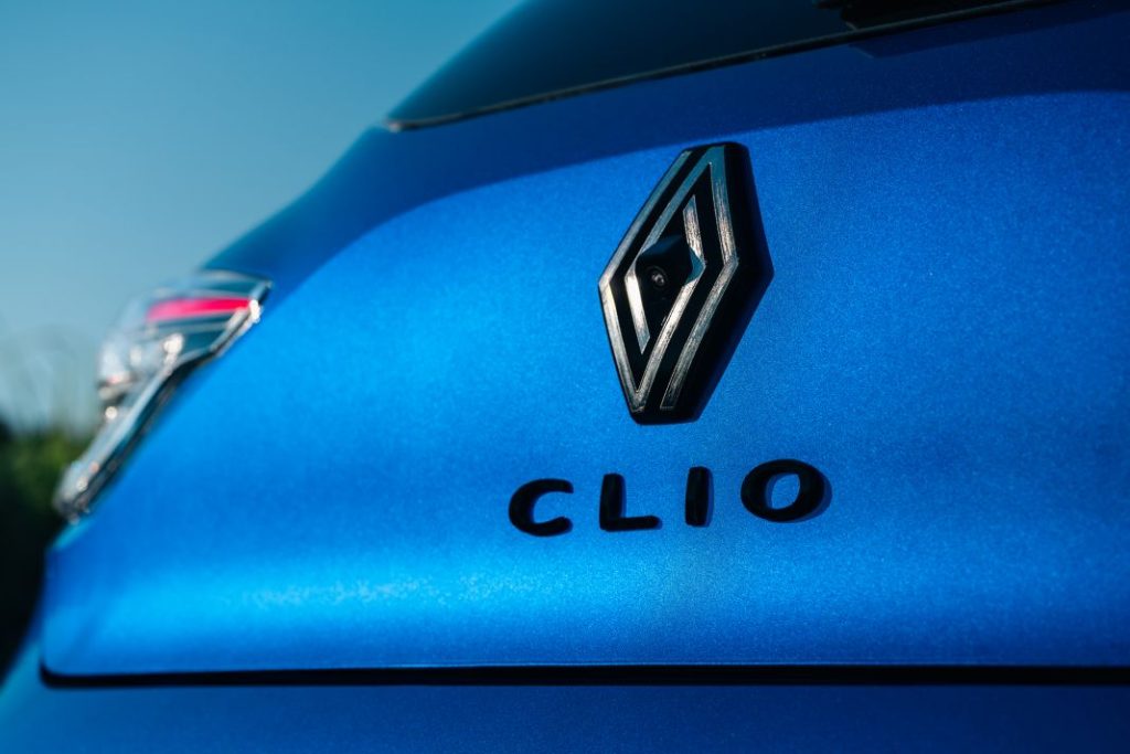 Conducimos el nuevo Renault Clio 2023. Más que un restyling 7 Motor16 Nuevo Renault Clio E Tech Esprit Alpine 15 Motor16