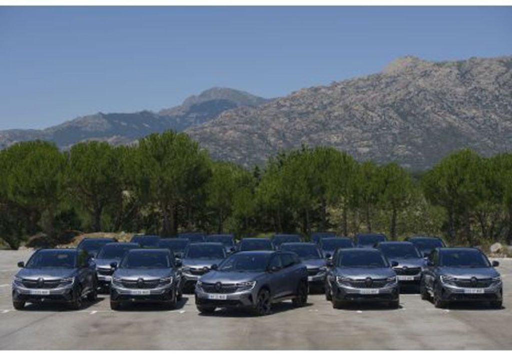 El coche 'Made in Spain' que estará en la presidencia de España en la UE 2 Motor16 Renault Austral presidencia espanola UE3 Motor16