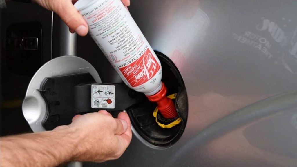 Grapar el cinturón, poner cinta aislante en el espejo y otras chapuzas que no te servirán para pasar la ITV 100 Motor16 TUV chapuzas ITV Liquidos Motor16