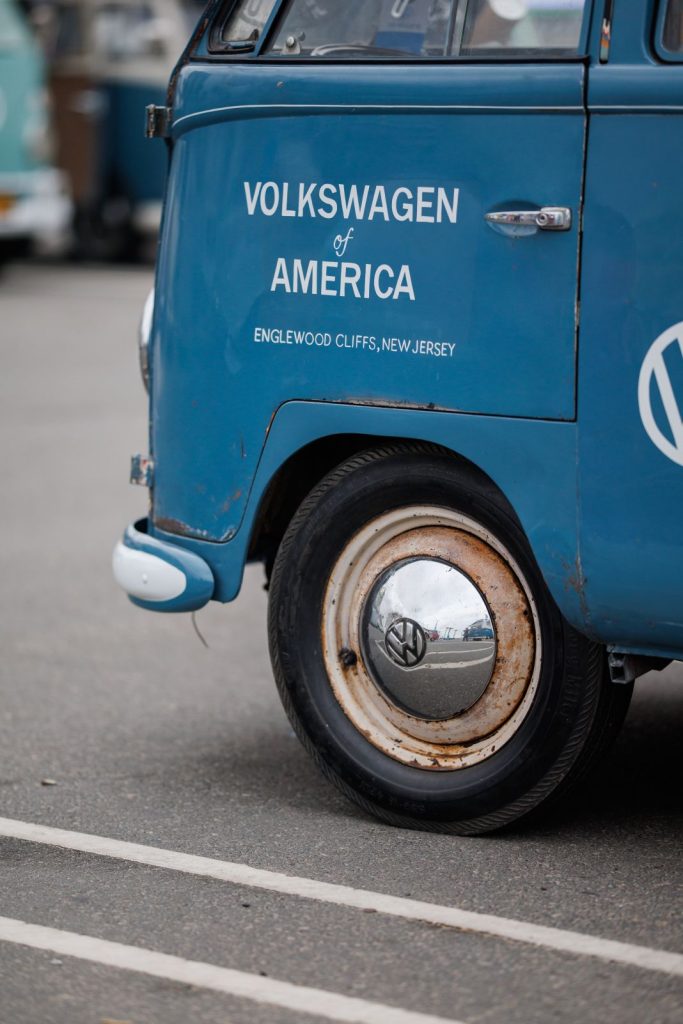 Volkswagen transporter Type 2 Schulwagen 4 Motor16
