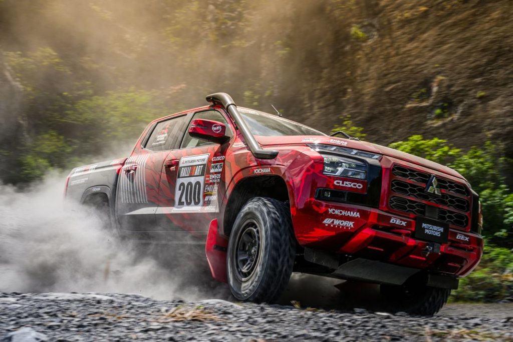 El nuevo Mitsubishi L200 se estrena en competición 4 Motor16 mitsibishi l200 rally y delica 6 Motor16