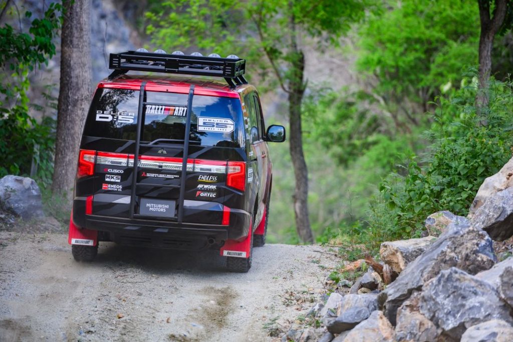 El nuevo Mitsubishi L200 se estrena en competición 20 Motor16 mitsibishi l200 rally y delica 7 Motor16