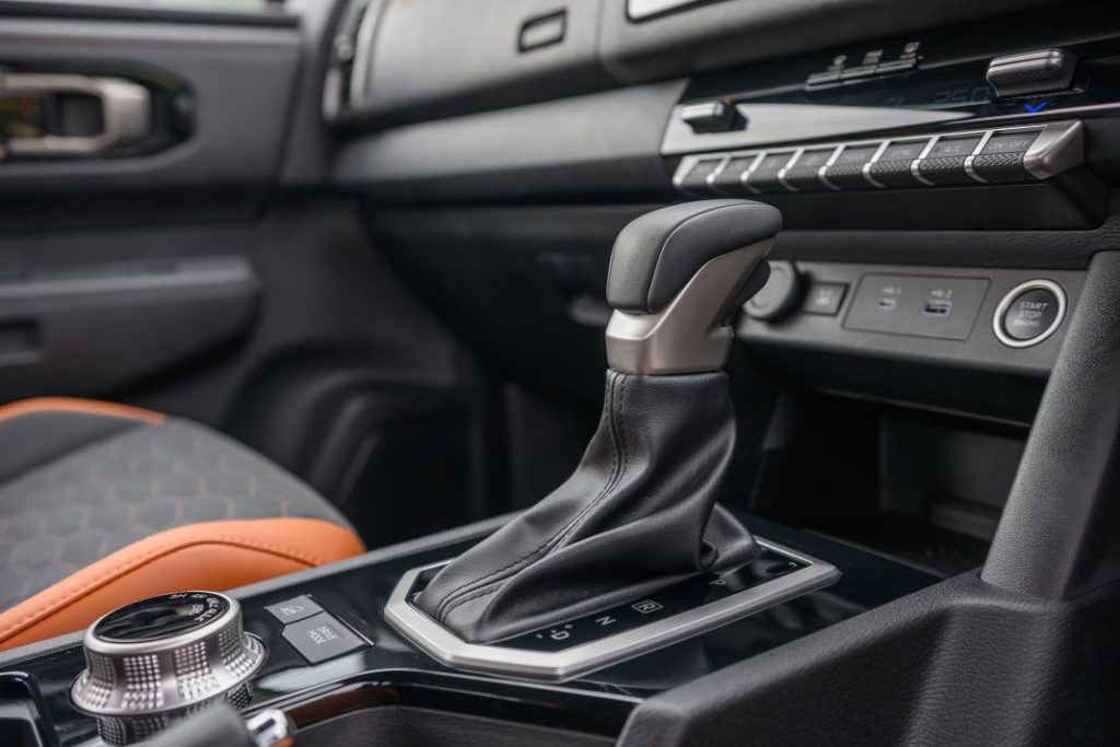 Todos los detalles y fotos del nuevo Mitsubishi L200 2024 30 Motor16 mitsubishi l200 nuevo 2024 38 Motor16