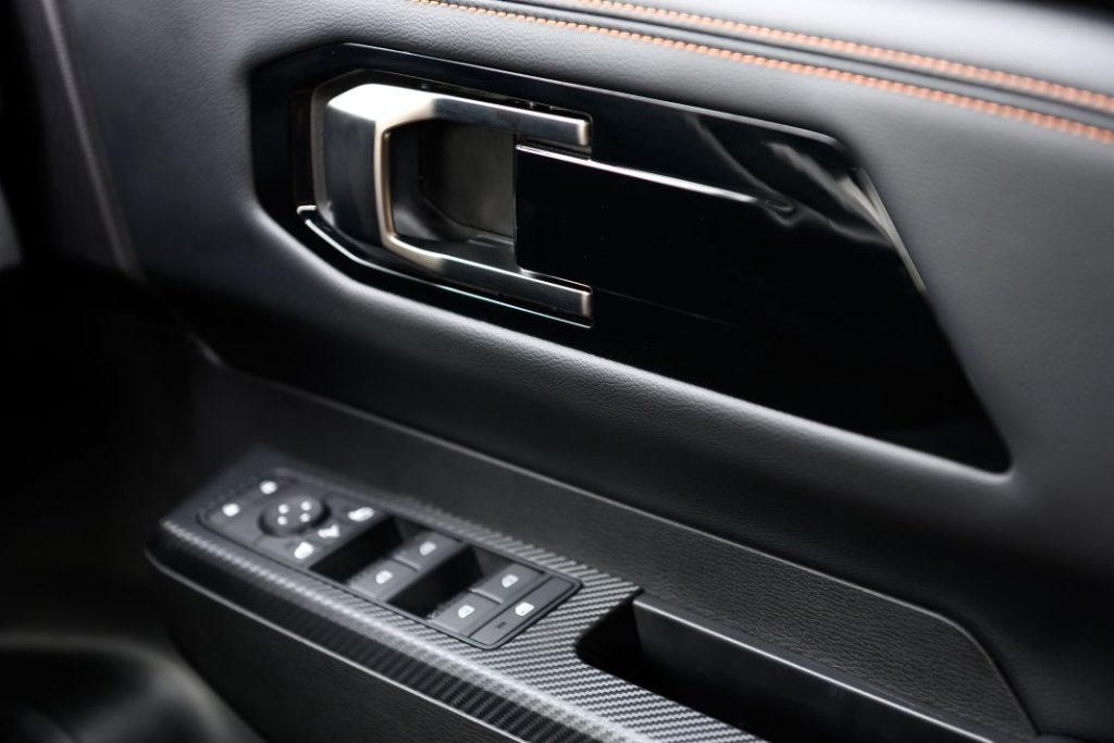 Todos los detalles y fotos del nuevo Mitsubishi L200 2024 26 Motor16 mitsubishi l200 nuevo 2024 42 Motor16