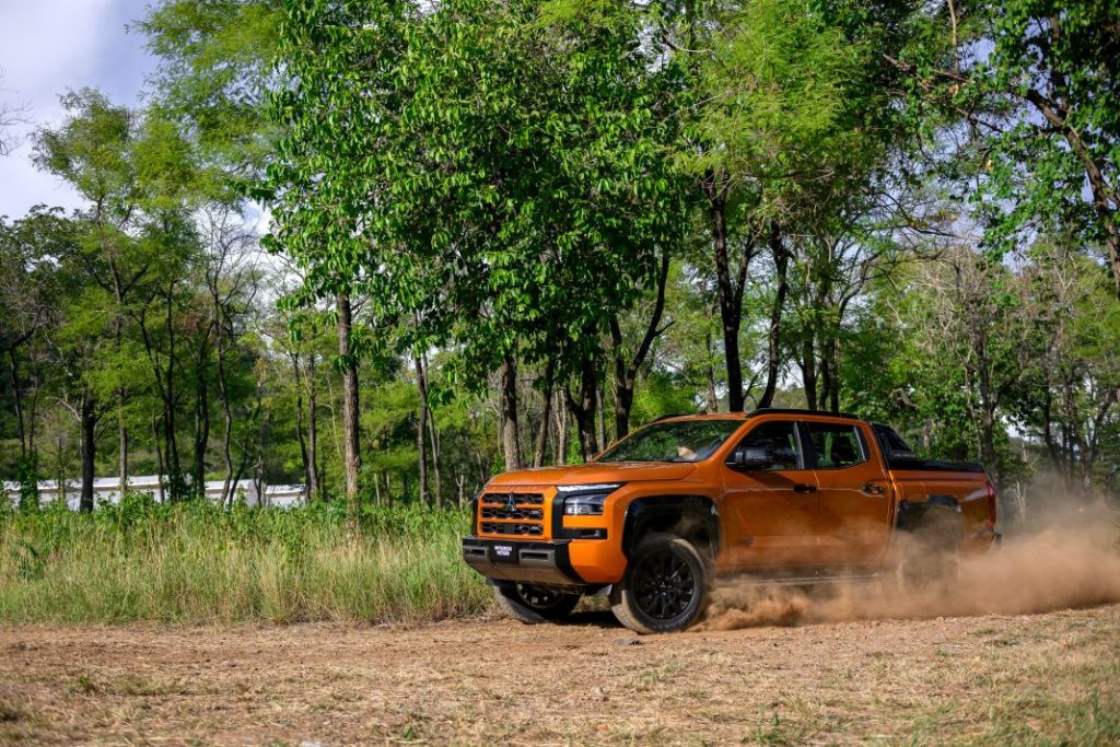 Todos los detalles y fotos del nuevo Mitsubishi L200 2024 5 Motor16 mitsubishi l200 nuevo 2024 48 Motor16