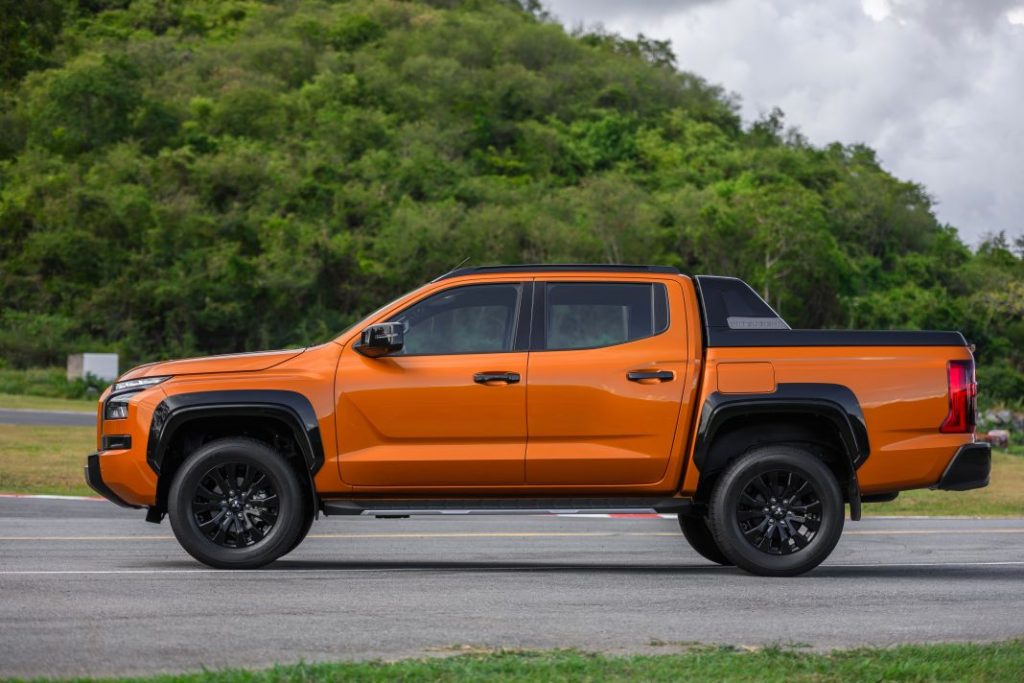 Todos los detalles y fotos del nuevo Mitsubishi L200 2024 61 Motor16 mitsubishi l200 nuevo 2024 5 Motor16