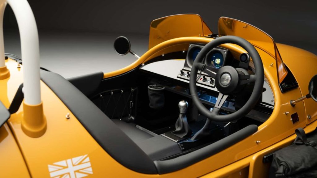 Malle firma el Morgan Super 3 más aventurero y exclusivo 3 Motor16 2023 Morgan Super 3 Malle Rally Special. Imagen interior.