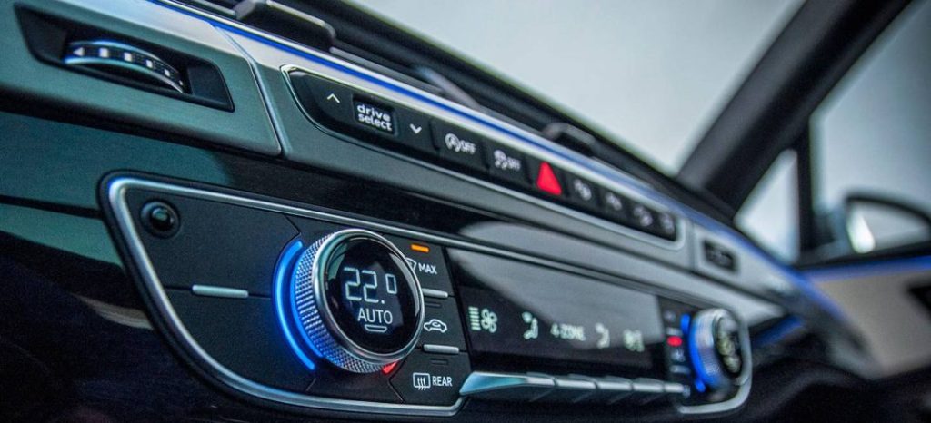coche aire acondicionado. Climatizador.