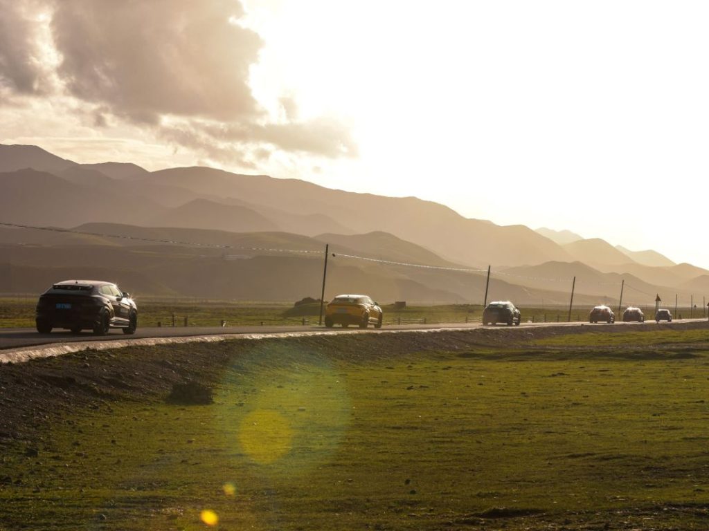 Disfruta recorriendo la China fronteriza con Mongolia en un Lamborghini Urus 15 Motor16 ruta china lamborghini urus performante 2 Motor16