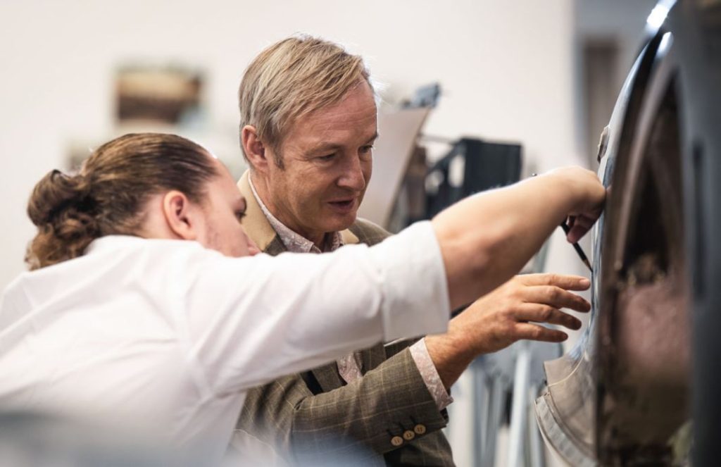 Chiron Super Sport 'Golden Era': así se hizo el Bugatti más exclusivo jamás creado 20 Motor16 16BUGATTI CSSGoldenEra Makingof Motor16